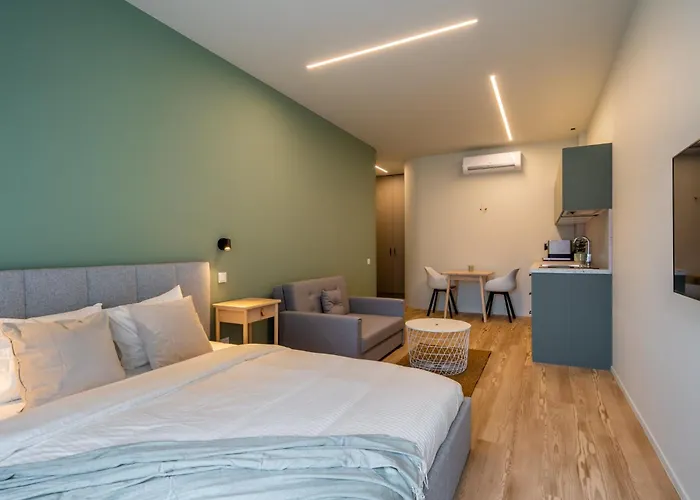 Kungu Street Old Town By Innorental *